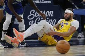 Niz reakcija nakon što je Anthony Davis ozlijeđen